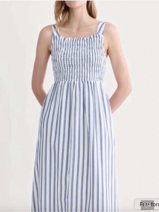 Everlane Dresses & Skirts - Everlane The Gauze Smock Square Neck Blue Striped Midi Dress Women’s Sz S